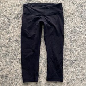 Lululemon 🍋 🖤 crop skinny capris black size 8